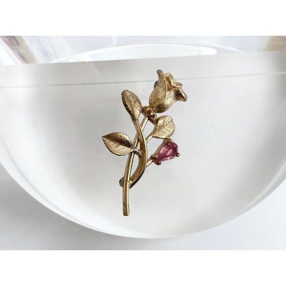 Avon Gold Rosebud Vintage Lavender Rhinestone Accented Gold T Floral Brooch - Picture 6 of 10